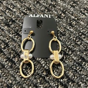 💥BRAND NEW  Earnings | Alfani Gold Outcast Leaner Tower Style | Dangling 💥